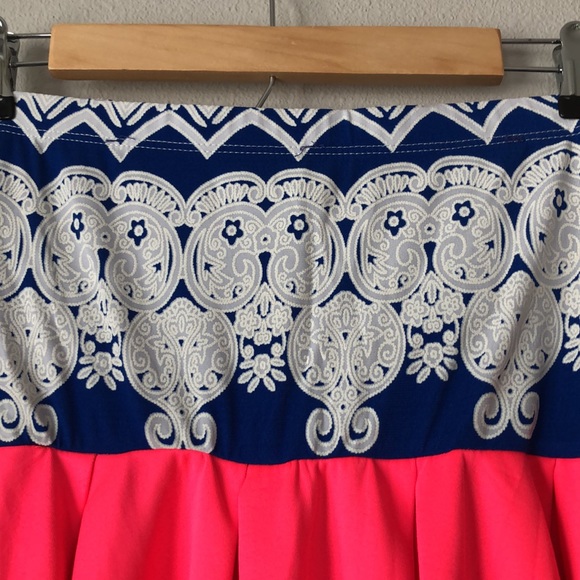 Dress - Picture 7 of 8